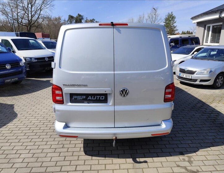 Volkswagen Transporter Kombi 2,0 l 110 kw