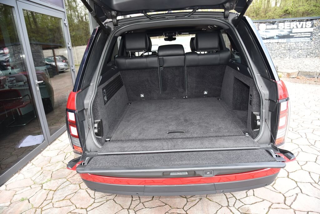 Land Rover Range Rover SUV / Terénní 4,4 l 250 kw