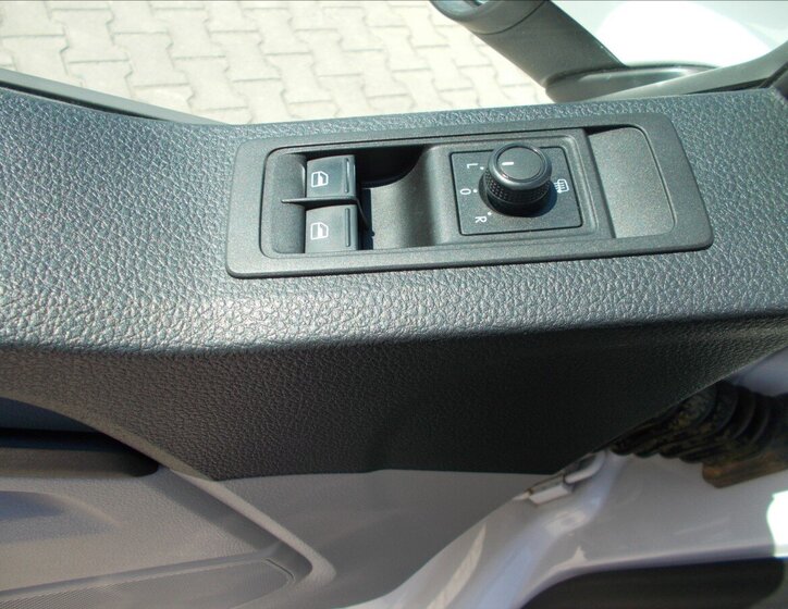 Volkswagen Caravelle MPV 2,0 l 110 kw