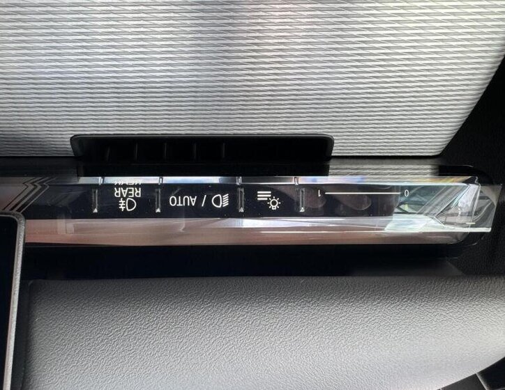 BMW i5 Sedan / Limuzína 1,0 442 kw