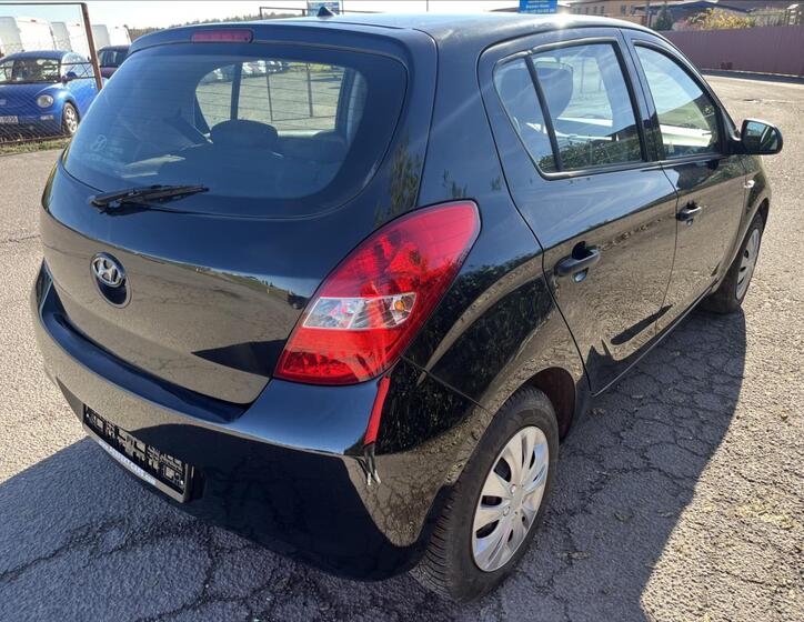 Hyundai i20 6