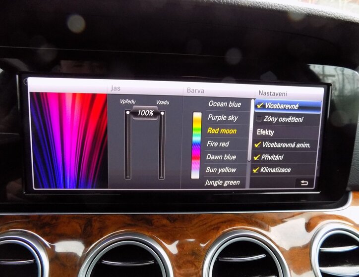 Mercedes-Benz Třídy E 37