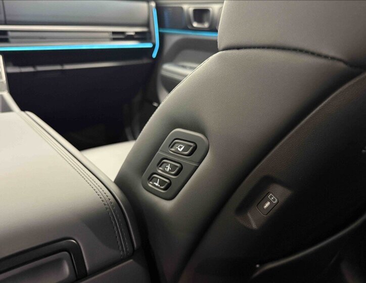 Hyundai Santa Fe SUV 1,6 l 117 kw