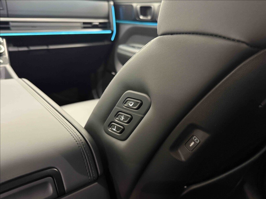 Hyundai Santa Fe SUV 1,6 l 117 kw