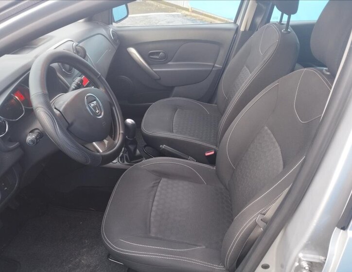 Dacia Sandero Hatchback 1,1 l 55 kw