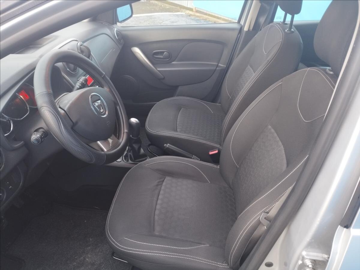 Dacia Sandero Hatchback 1,1 l 55 kw