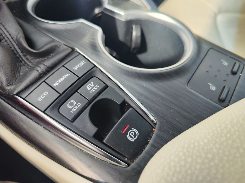 Toyota Camry Sedan / Limuzína 2,5 l 160 kw