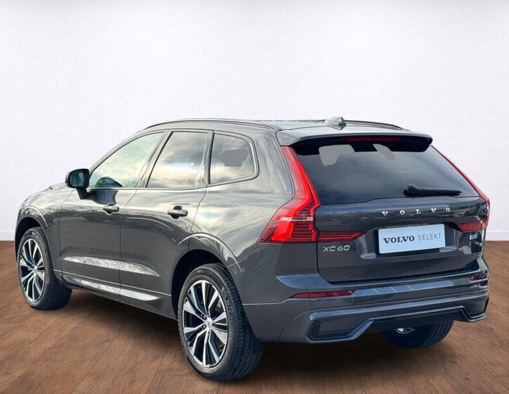 Volvo XC60 SUV / Terénní 2,0 l 145 kw