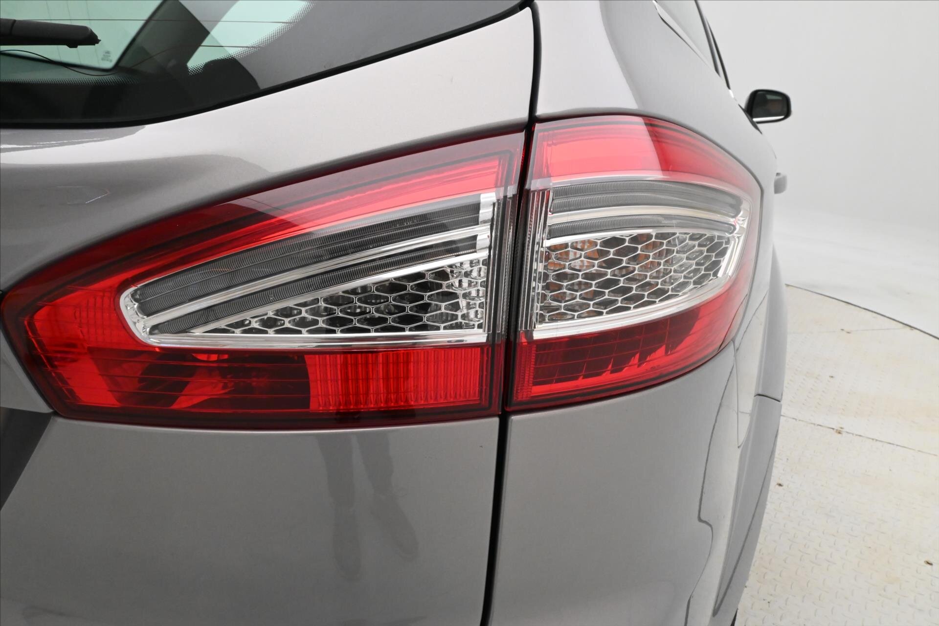 Ford Mondeo Kombi 2,0 l 120 kw