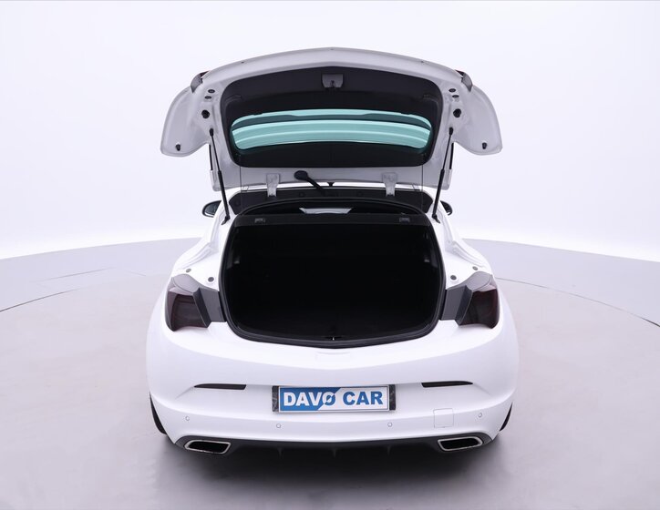 Opel Astra Hatchback 2,0 l 206 kw