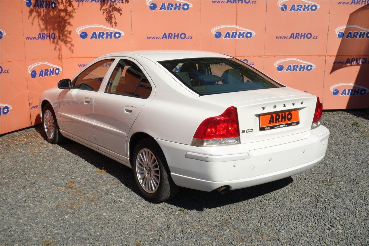 Volvo S60 Sedan / Limuzína 2,4 l 93 kw