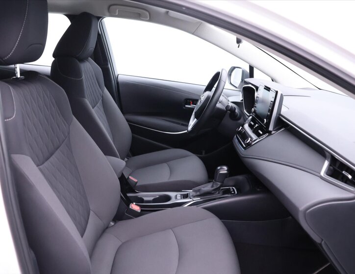 Toyota Corolla Sedan / Limuzína 1,8 l 72 kw