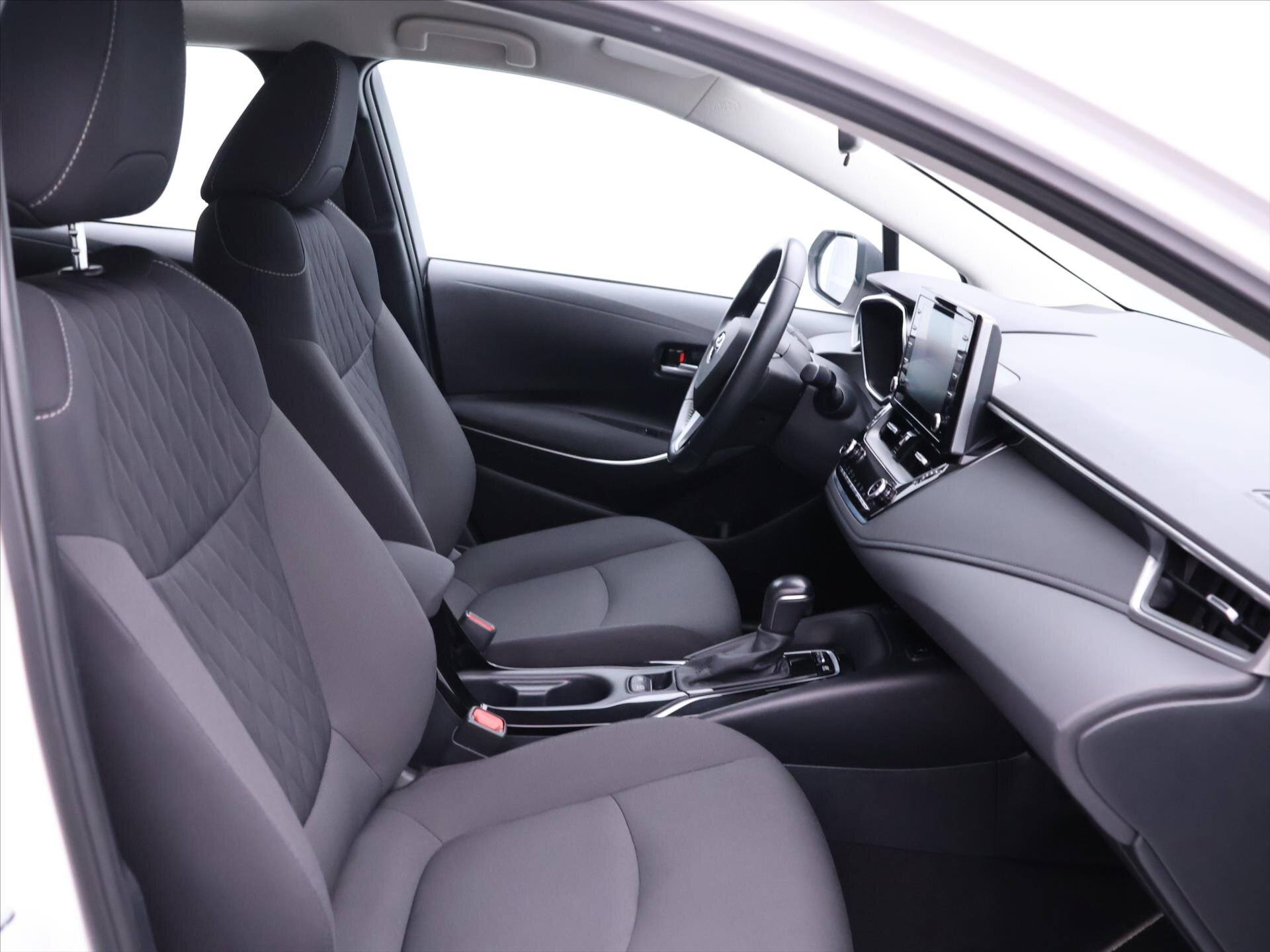 Toyota Corolla Sedan / Limuzína 1,8 l 72 kw