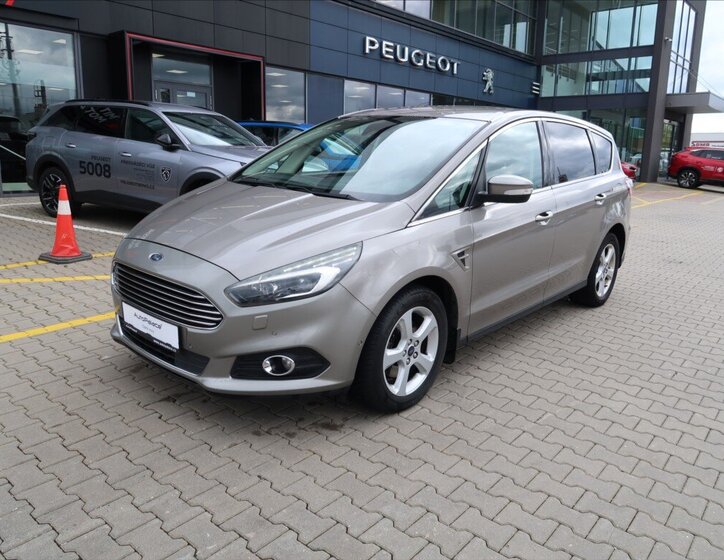 Ford S-MAX 1