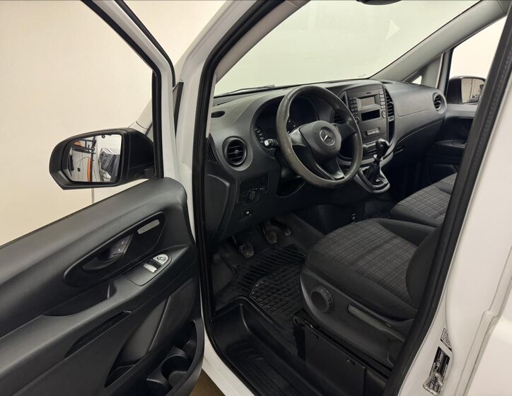 Mercedes-Benz Vito Skříň 1,6 l 65 kw