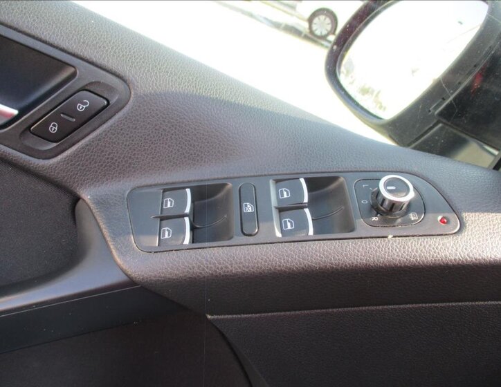 Volkswagen Tiguan SUV 2,0 l 81 kw