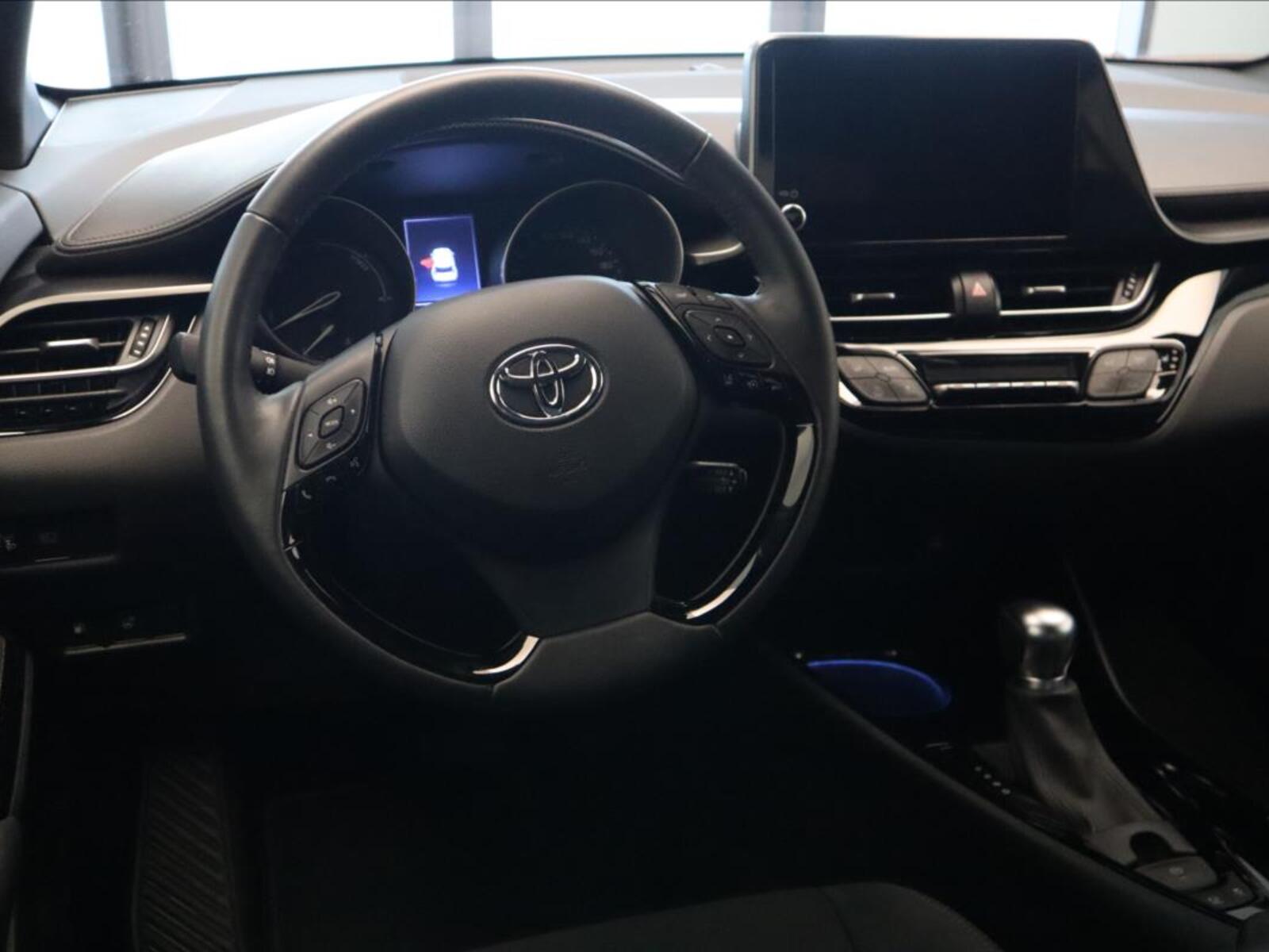 Toyota C-HR 17