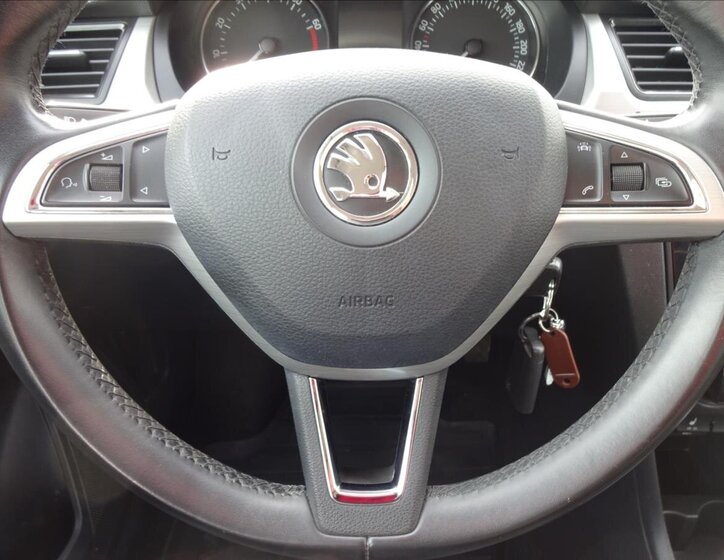 Škoda Rapid Sedan / Limuzína 1,2 l 66 kw