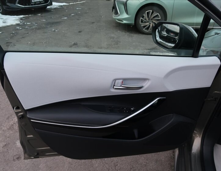 Toyota Corolla Kombi 2,0 l 132 kw