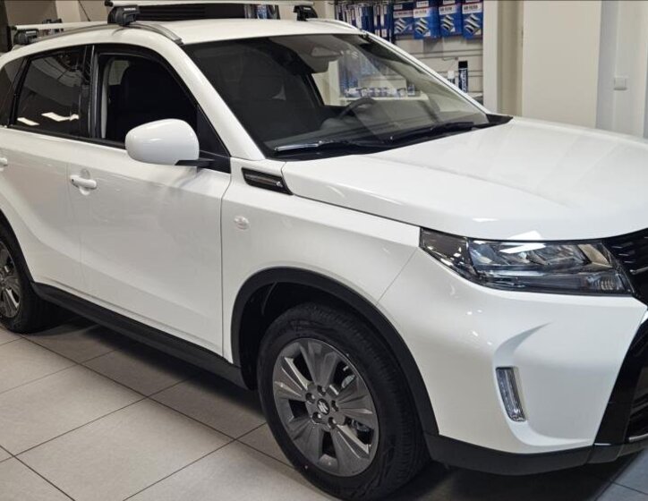 Suzuki Vitara SUV 1,4 l 81 kw