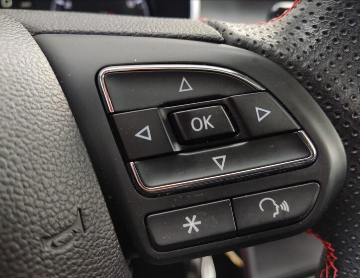 MG ZS SUV / Terénní 1,5 l 78 kw