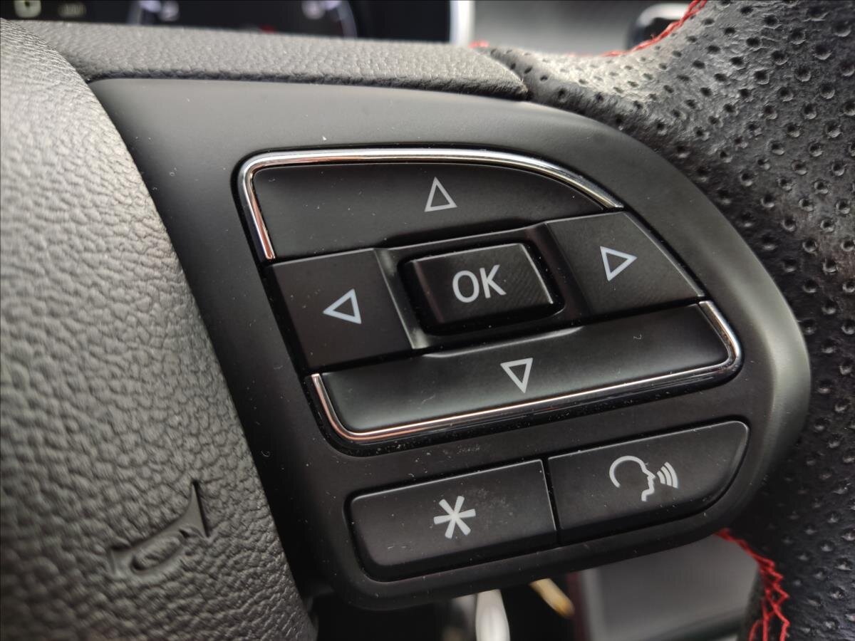 MG ZS SUV / Terénní 1,5 l 78 kw