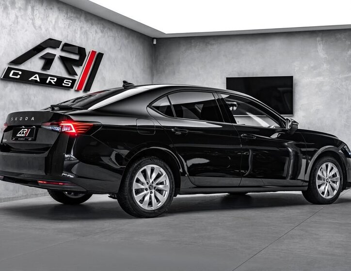 Škoda Superb Sedan / Limuzína 2,0 l 110 kw