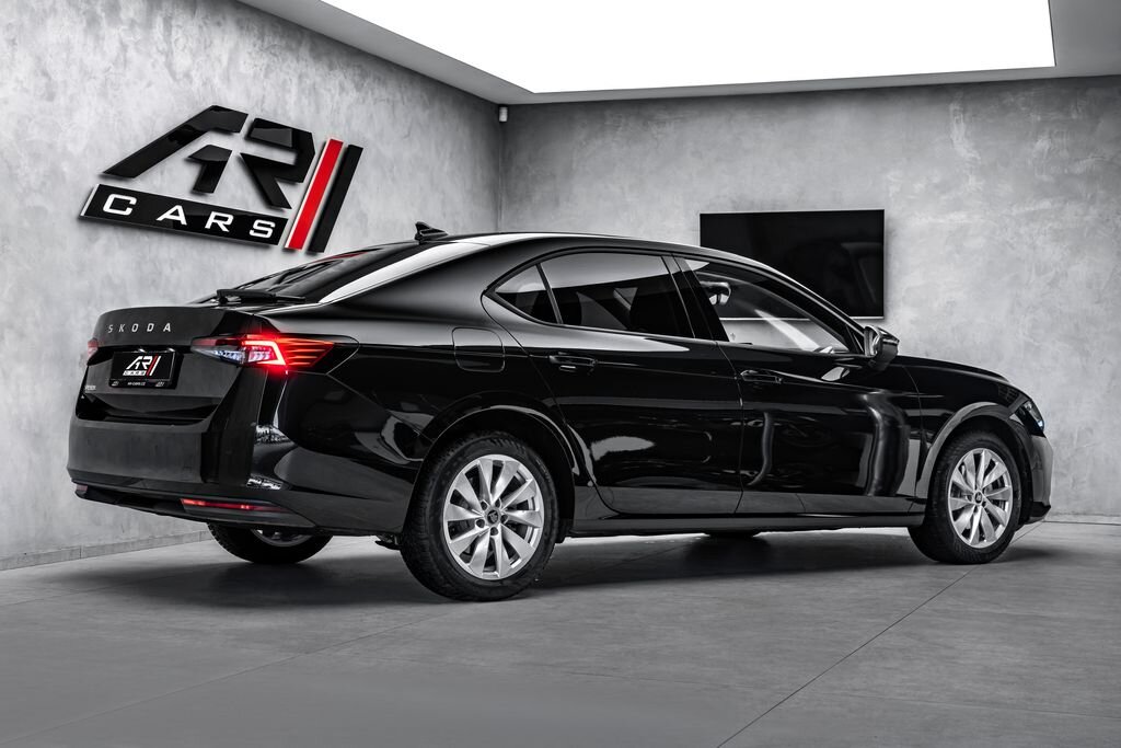 Škoda Superb Sedan / Limuzína 2,0 l 110 kw