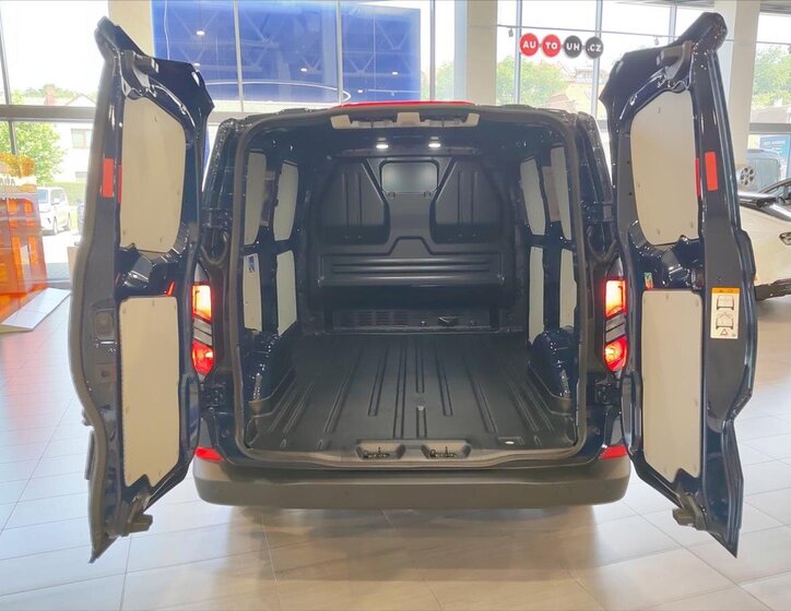 Ford Transit Custom 16