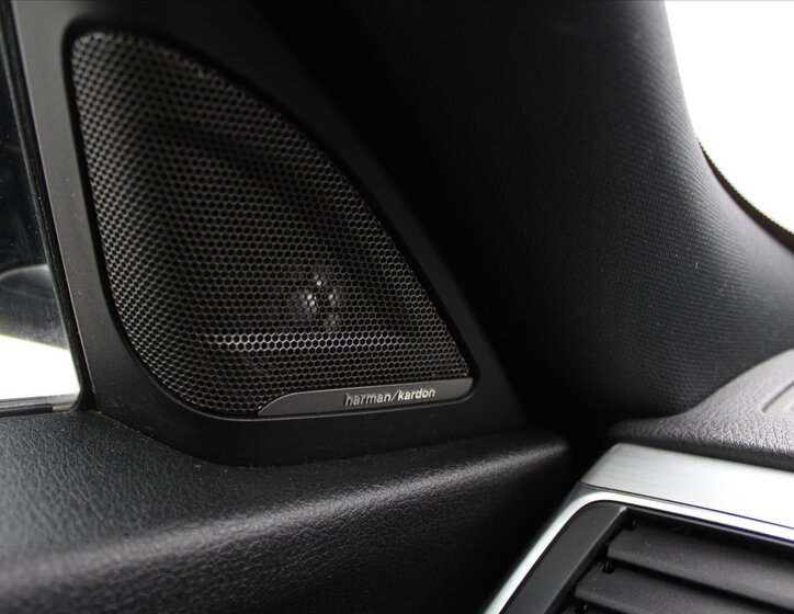 BMW Řada 3 Liftback 3,0 l 190 kw