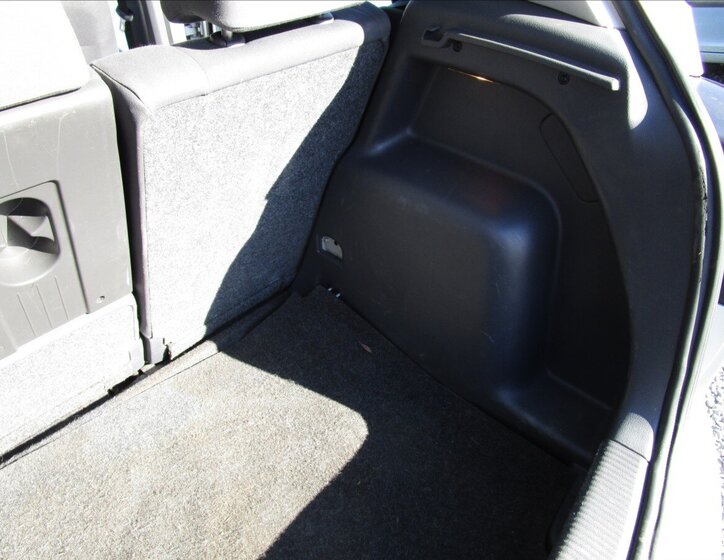 Volkswagen Golf Plus Skříň 1,6 l 75 kw