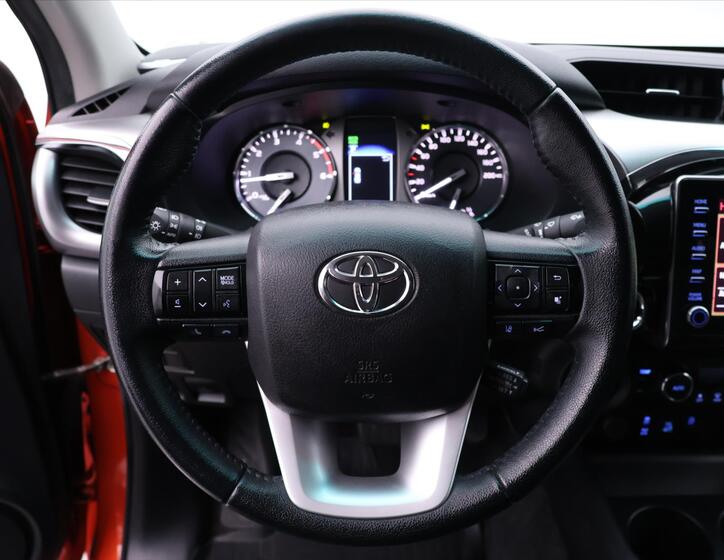 Toyota Hilux 17