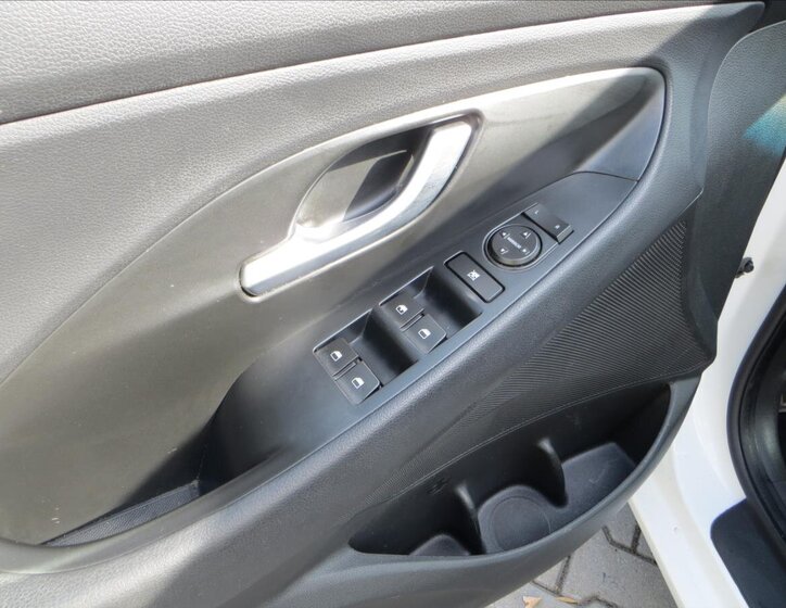 Hyundai i30 Kombi 1,6 l 85 kw