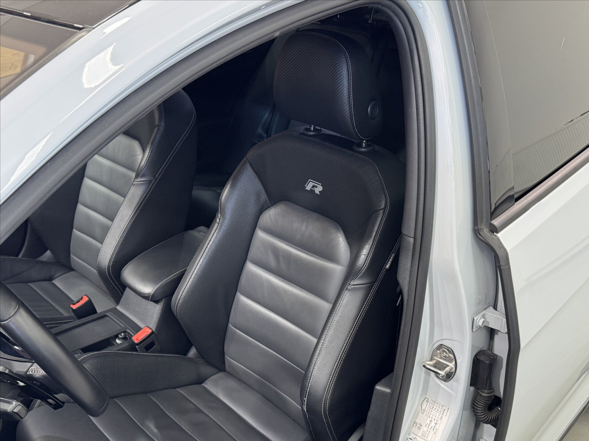 Volkswagen Golf Hatchback 2,0 l 228 kw