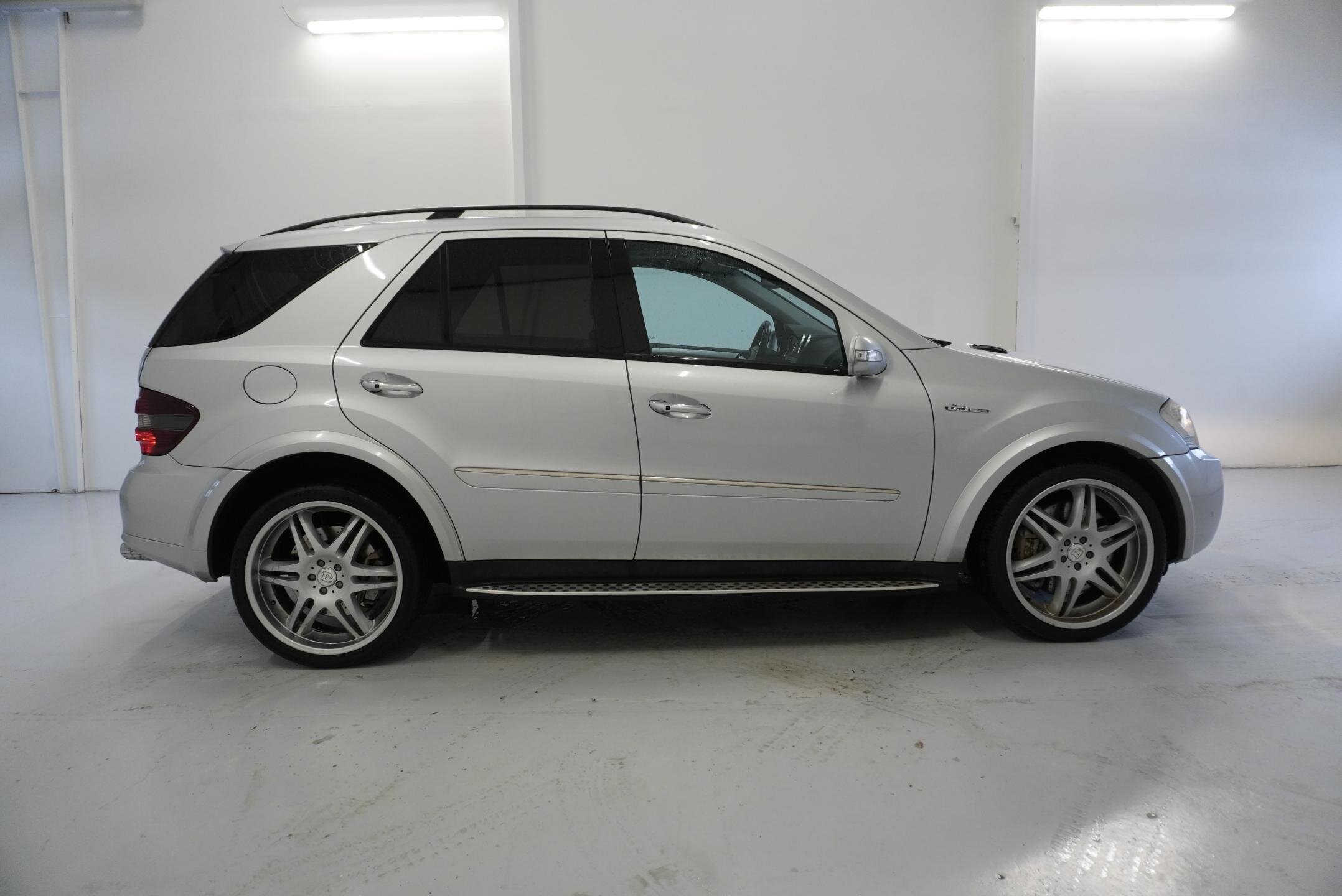 Mercedes-Benz Třídy M SUV 6,2 l 375 kw