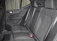 Volvo XC40 SUV / Terénní 2,0 l 145 kw