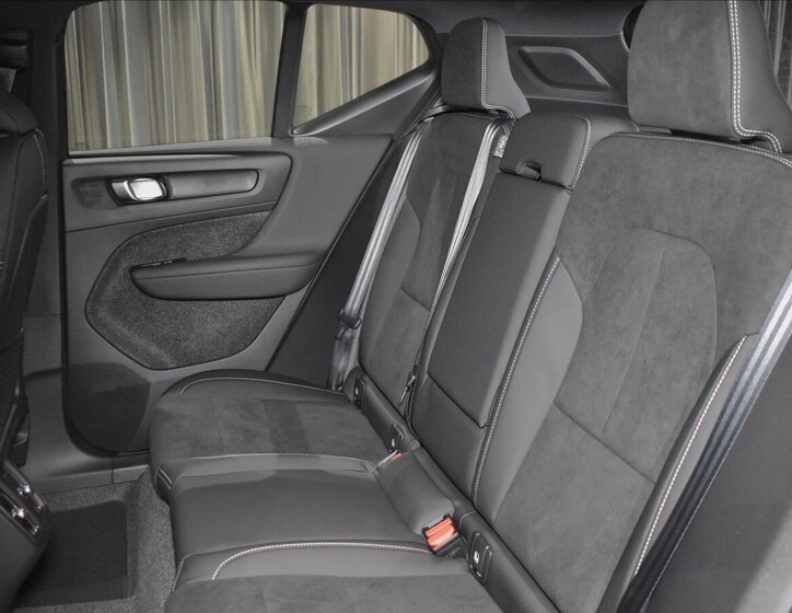 Volvo XC40 SUV / Terénní 2,0 l 145 kw