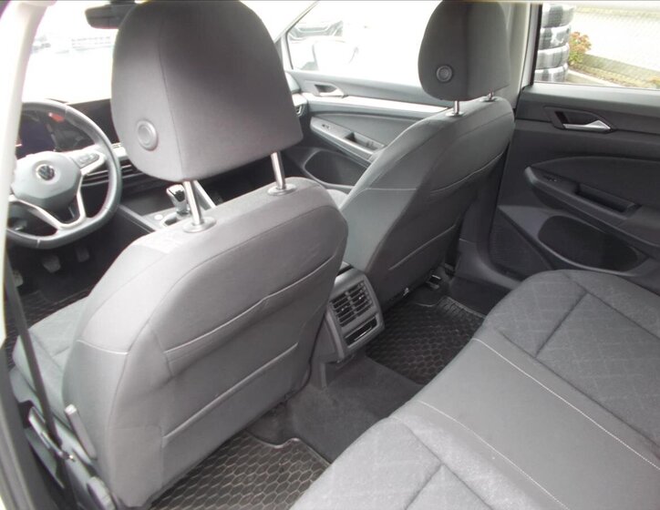 Volkswagen Golf Kombi 1,5 l 96 kw