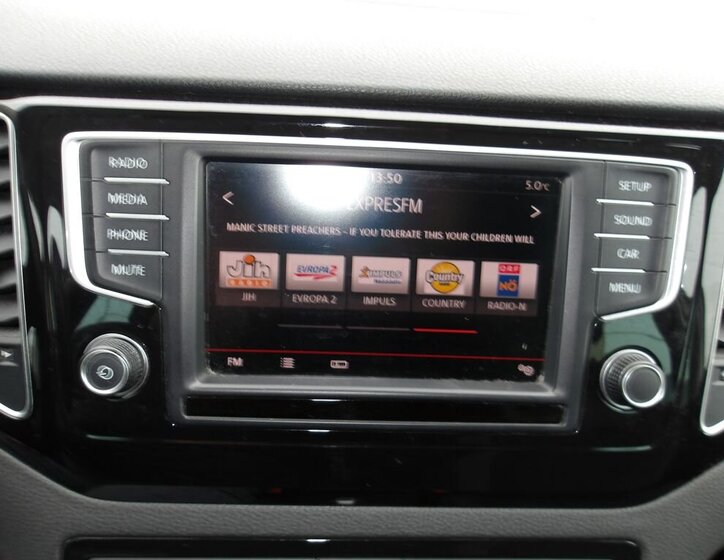 Volkswagen Touran Kombi 2,0 l 110 kw