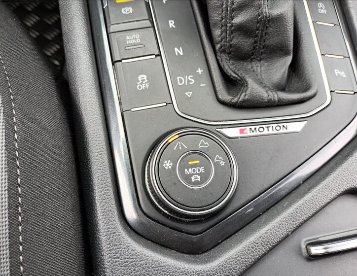 Volkswagen Tiguan SUV / Terénní 2,0 l 110 kw