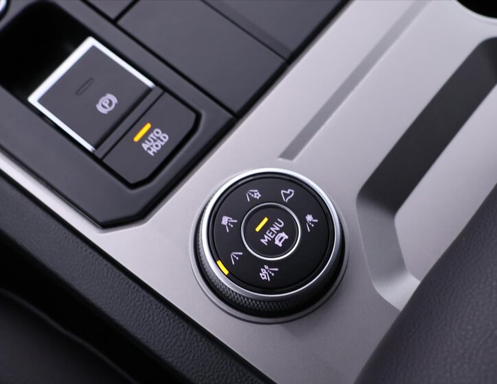 Volkswagen Touareg SUV 3,0 l 170 kw