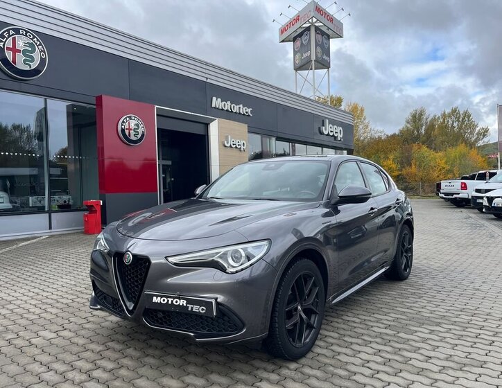 Alfa Romeo Stelvio 1