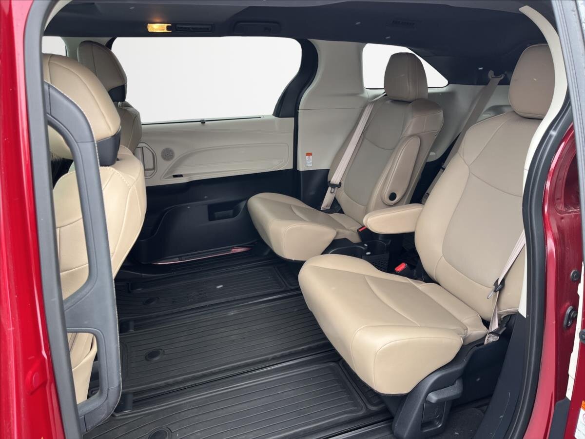 Toyota Sienna MPV 2,5 l 180 kw