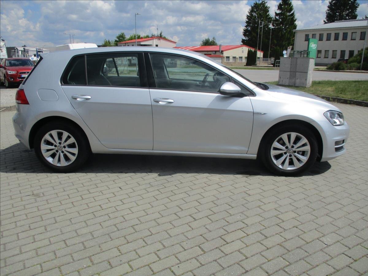 Volkswagen Golf Hatchback 1,4 l 81 kw