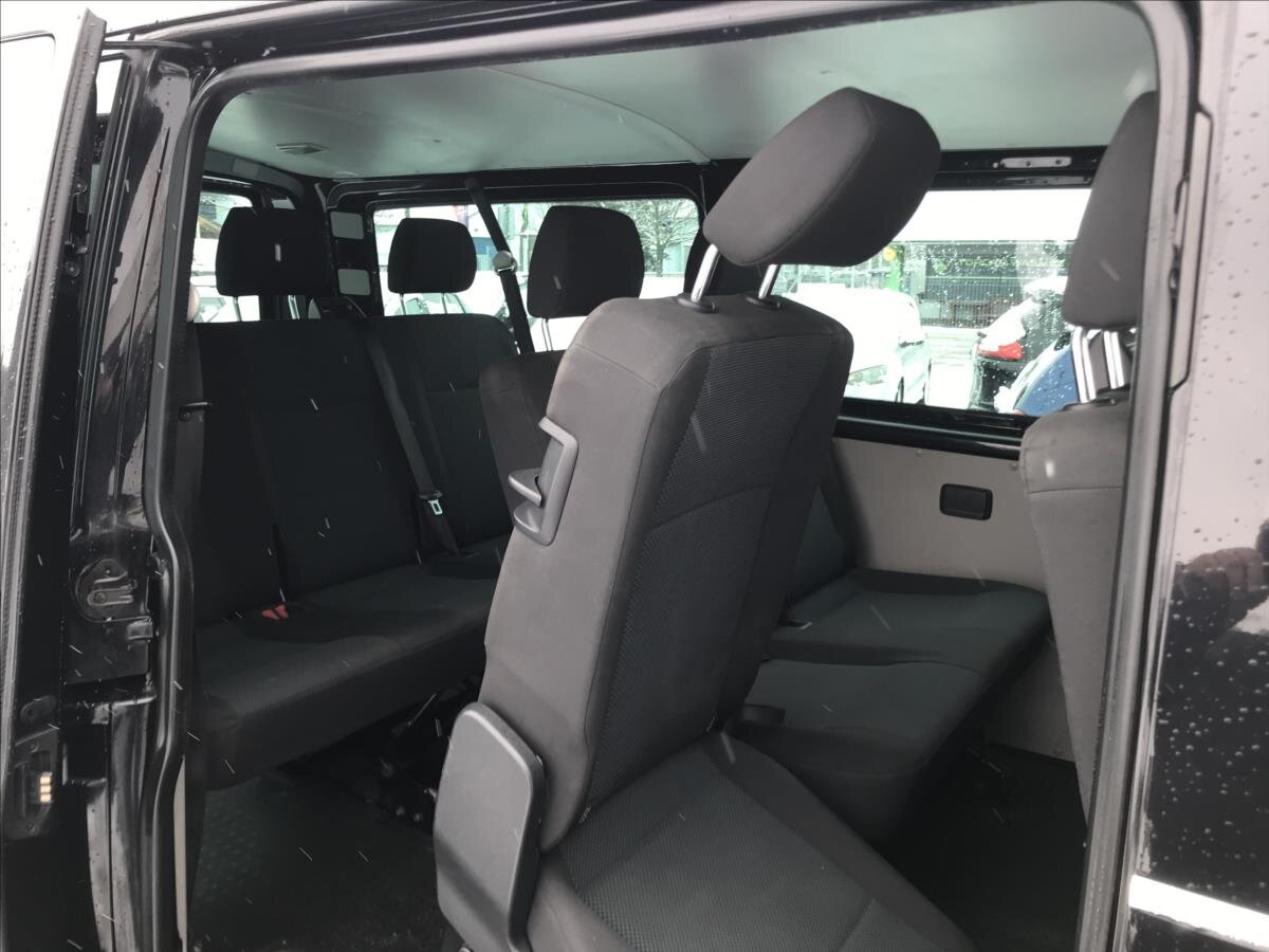 Volkswagen Transporter Kombi 2,0 l 110 kw