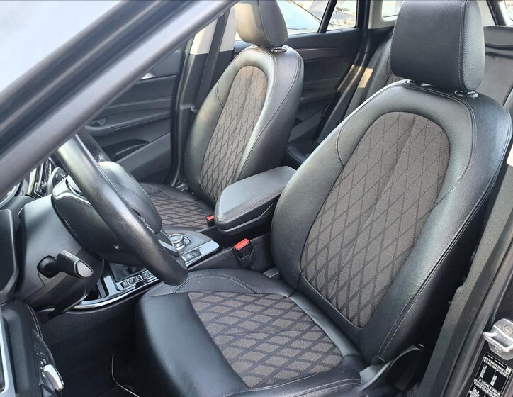 BMW X1 SUV 2,0 l 141 kw