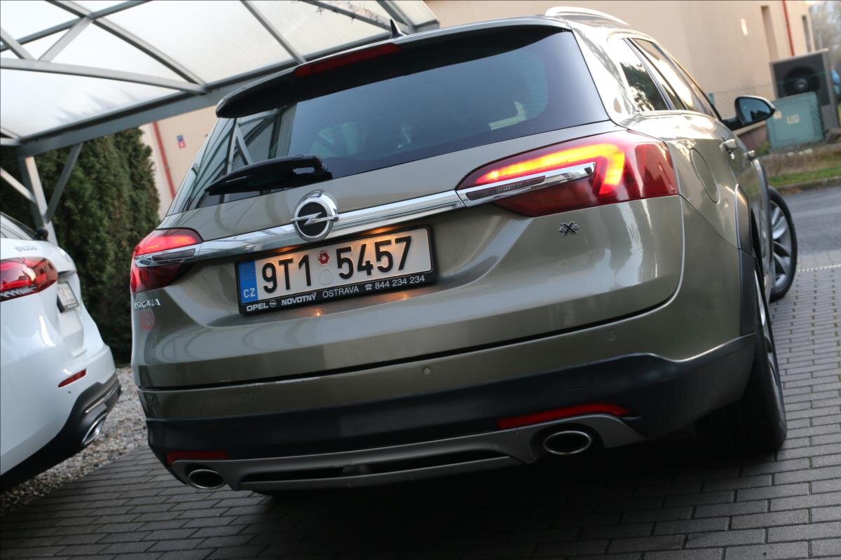 Opel Insignia Kombi 2,0 l 143 kw
