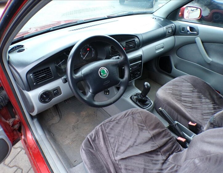 Škoda Octavia Liftback 1,6 l 75 kw