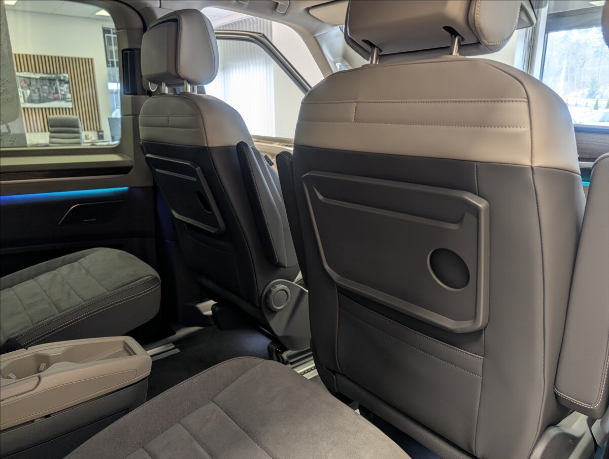 Volkswagen Multivan VAN-Minibus 0,0 130 kw