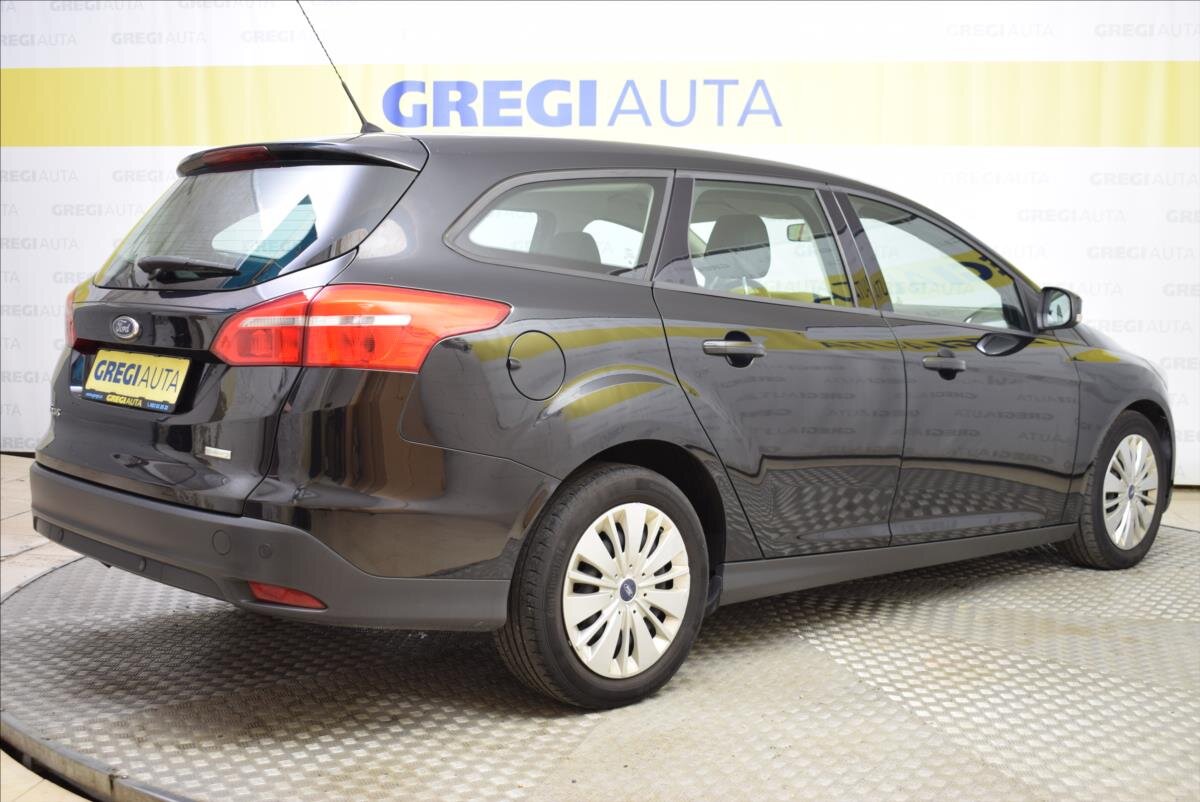 Ford Focus Kombi 999,0 92 kw